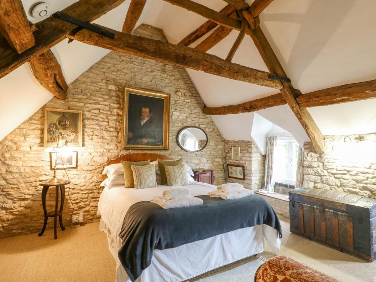 Brooklands Villa Chedworth Ngoại thất bức ảnh